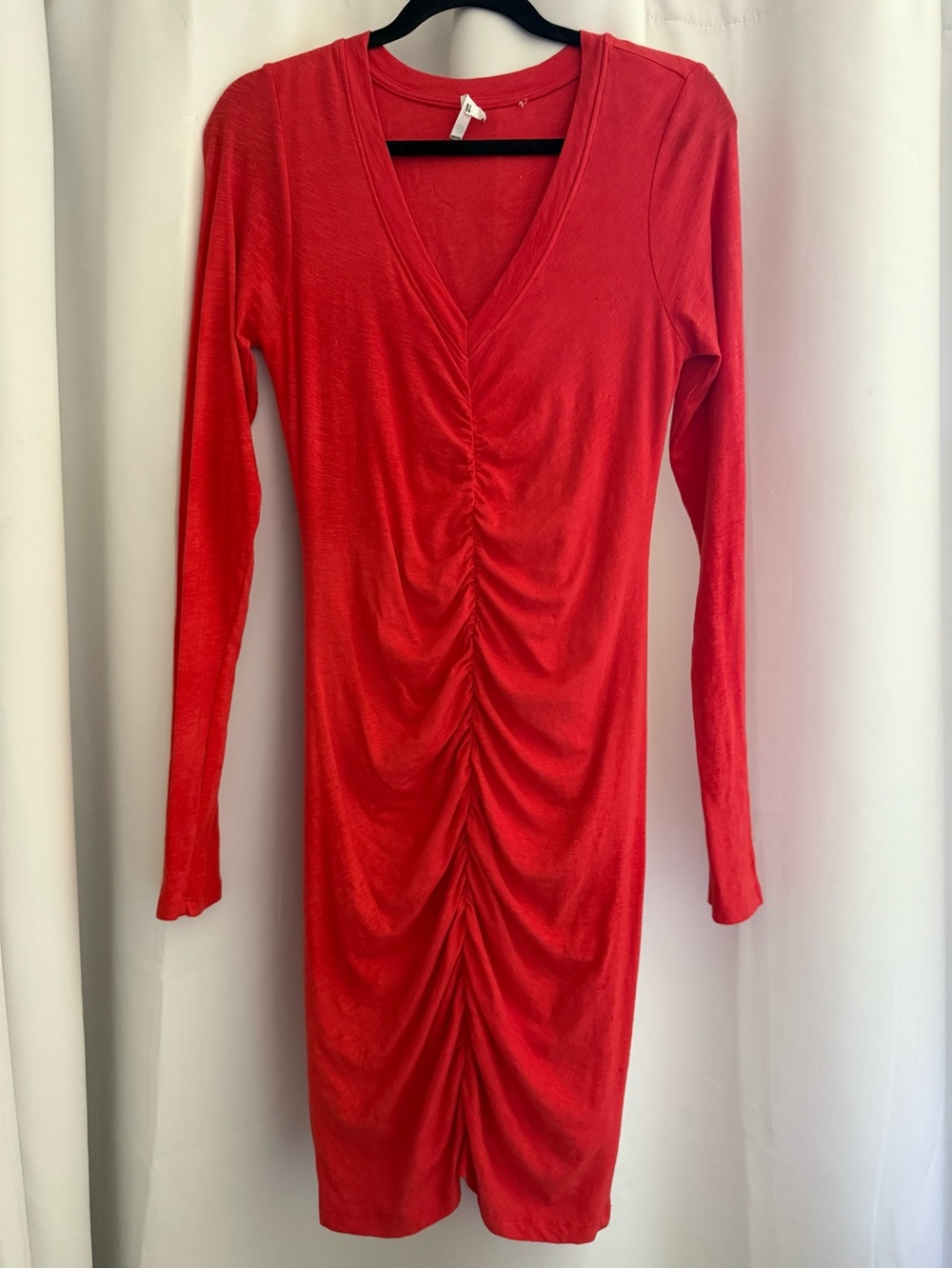 Sundry Red Ruched V-Neck Long Sleeve Dress
